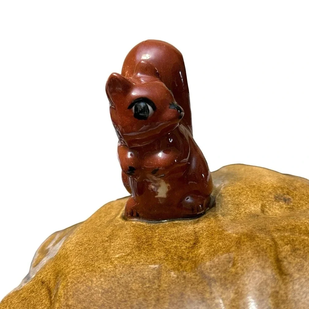Vintage Walnut Cookie Jar Trinket‎ Box Squirrel Lid Brown Ceramic Nut Dish